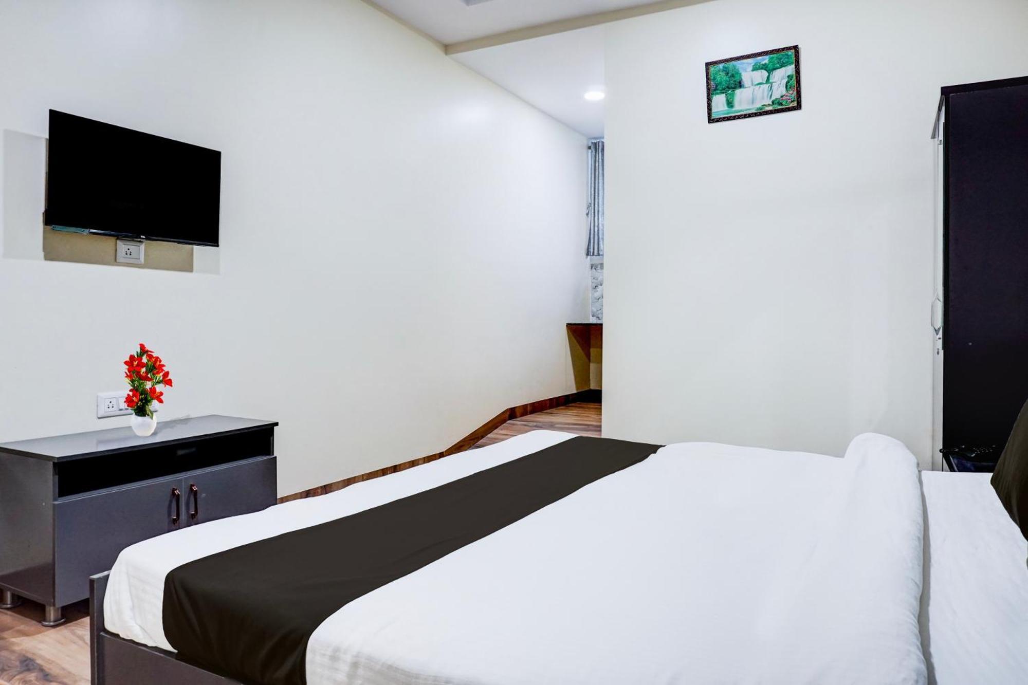 Super Collection O Pashan-Sus Road Baner Formerly Grey Stone Pune Ngoại thất bức ảnh