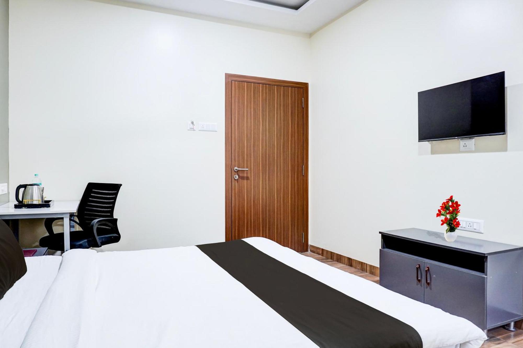 Super Collection O Pashan-Sus Road Baner Formerly Grey Stone Pune Ngoại thất bức ảnh